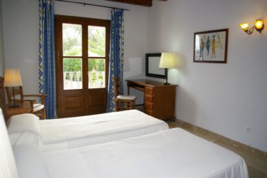Finca Sa Pleta - Schlafzimmer mit Terrasse